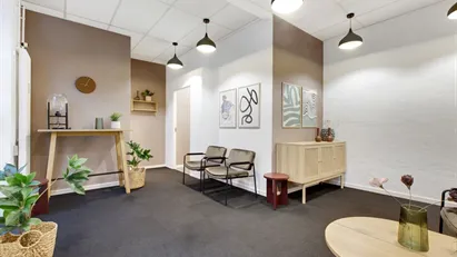 Momsfritaget kliniklokale til 6.350 kr. Momsfritaget kliniklokale til 6.350 kr.