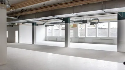 Veleksponeret og markant kontorlejemål med højt til loftet ved ydre Ringvej Veleksponeret og markant kontorlejemål med højt til loftet ved ydre Ringvej